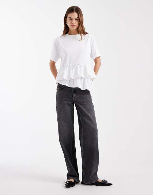 ASOS DESIGN – Hybrid – Vit, asymmetrisk topp i poplin med peplumfåll, 2 av 4