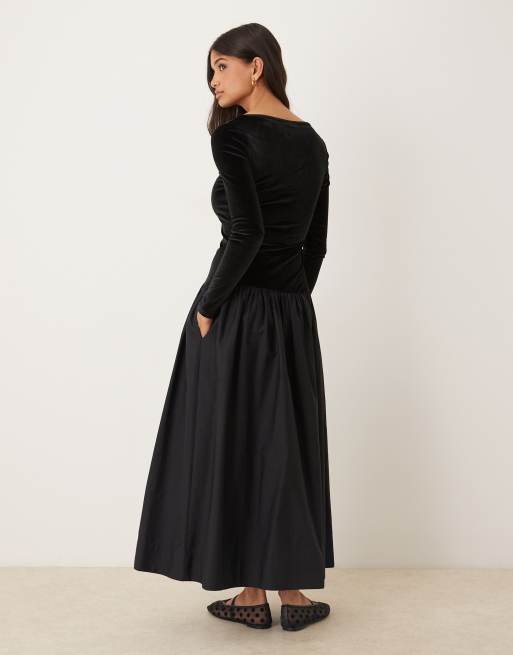 ASOS DESIGN - Hybride fluwelen maxi jurk met rok van popeline in midnight zwart, 3 van 4