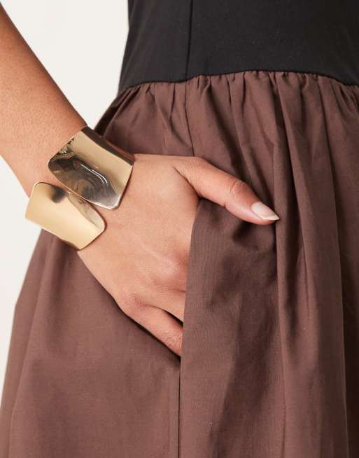 ASOS DESIGN - Hybride maxi-jurk met lage ronde hals in chocoladebruin, 3 van 4