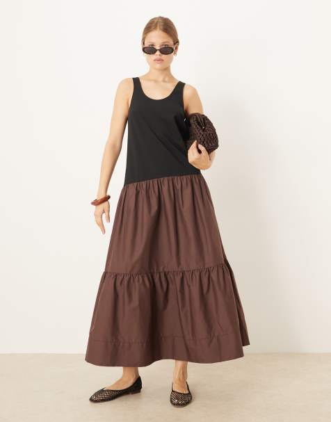 ASOS DESIGN - Hybride maxi-jurk met ronde hals en smokwerk in bruin - view 1
