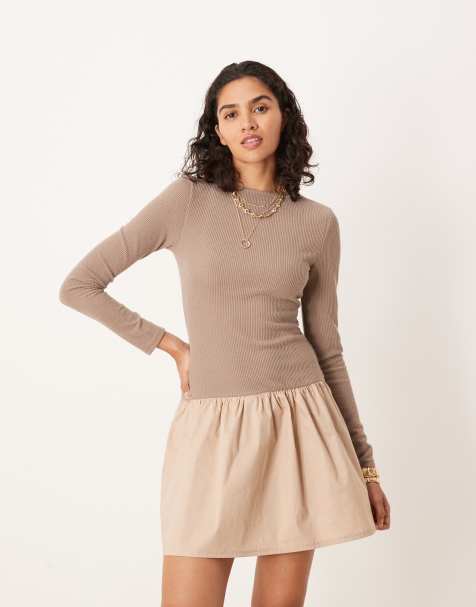 ASOS DESIGN - Hybride mini jurk met lange mouwen en lage ronde rug in beige - view 1