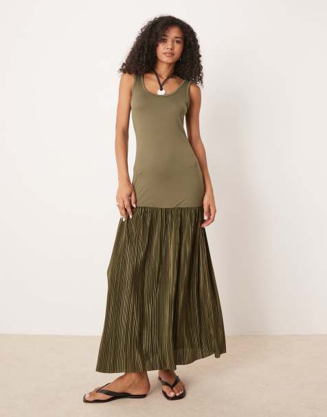 ASOS DESIGN - Hybride plissé maxi jurk met lage ronde hals en racerback in groen - view 1