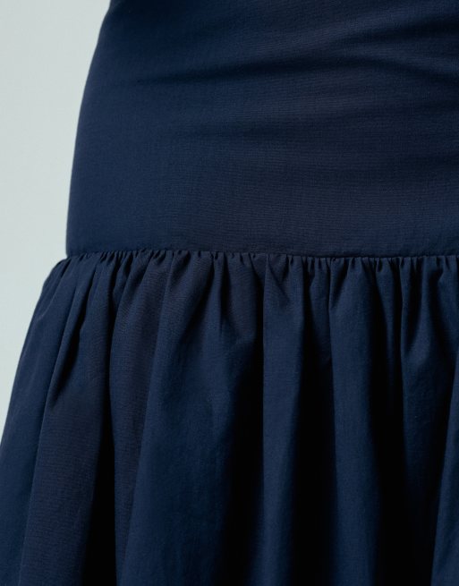 ASOS DESIGN - Iconic - Marineblå maxinederdel med sænket talje og boblekant, 5 af 5