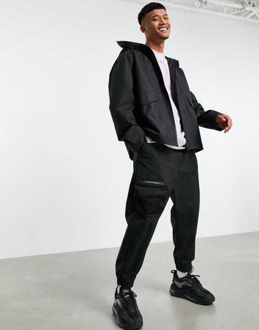ASOS DESIGN - Impermeabile con cappuccio nero 