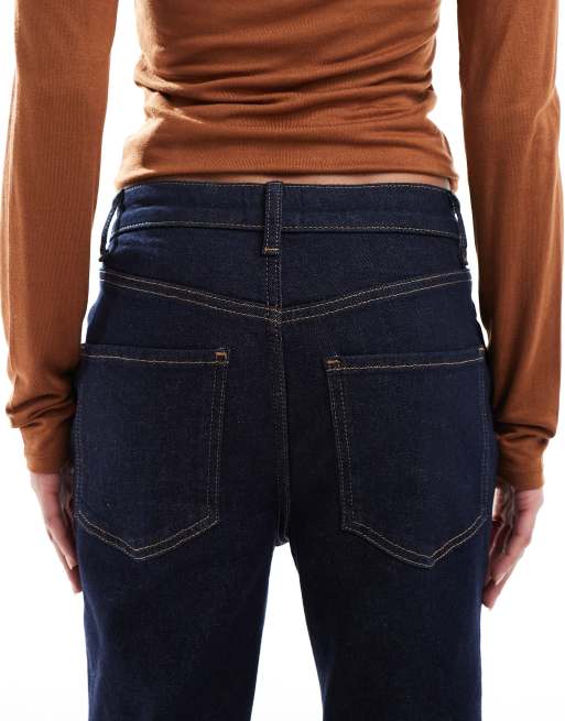 ASOS DESIGN – Indigoblå, ankellånga utsvängda jeans med fransig fåll, 4 av 5