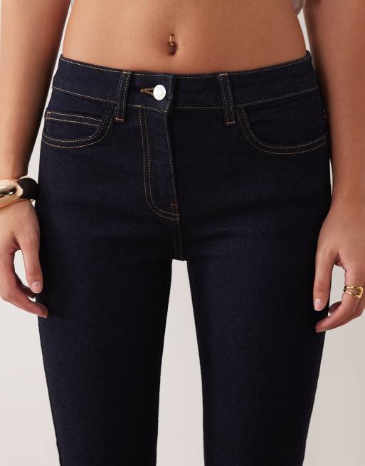 ASOS DESIGN - Indigoblå capri-bukser med ekstra stretch i denim, 4 af 5