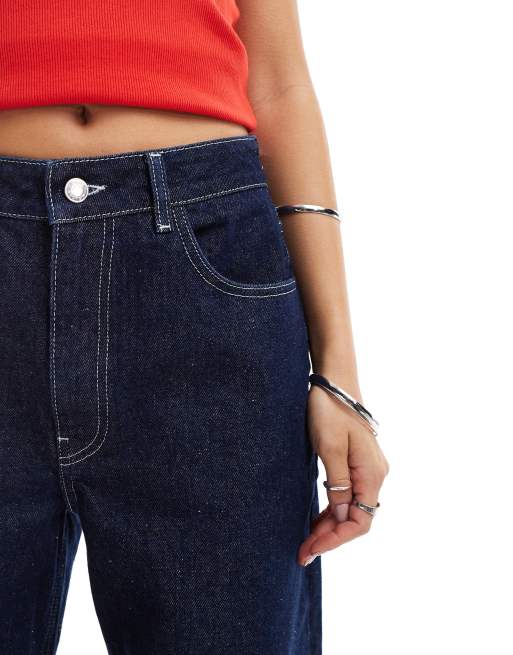 ASOS DESIGN – Indigoblå jeans med uppvikt fåll och kontrastsömmar, 5 av 5