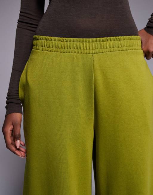 ASOS DESIGN interlock barrel leg sweatpants in olive green, 2 of 5