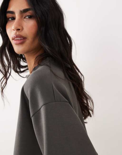 ASOS DESIGN interlock boxy crop short sleeve t-shirt in dark grey, 3 of 4