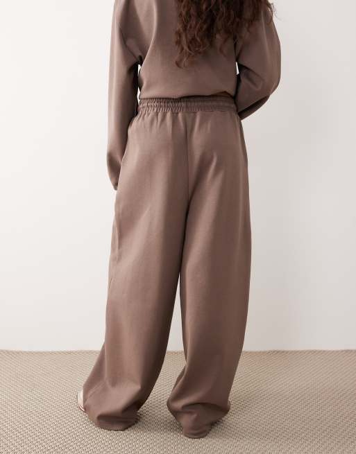 ASOS DESIGN interlock extreme funnel trackies in coffee (part of a set), 5 of 5