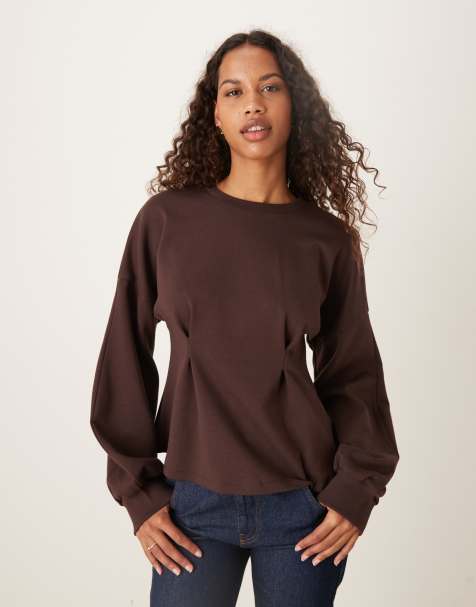 ASOS DESIGN – Interlock-Sweatshirt in Schokobraun mit Schößchenbund - view 1