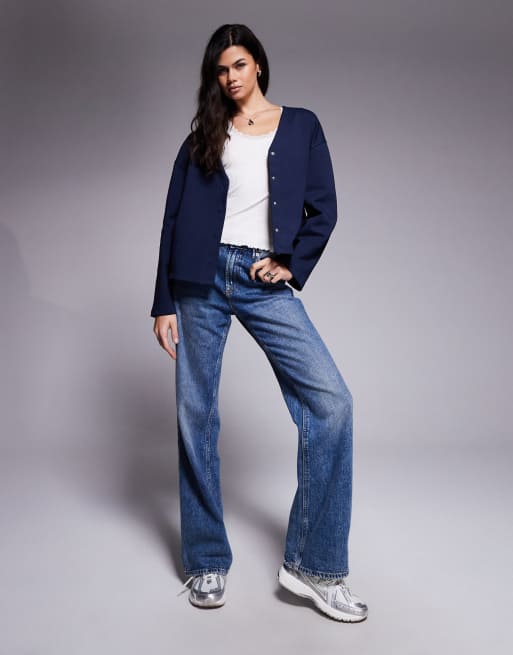 ASOS DESIGN interlock v neck long sleeve crop cardigan in navy, 2 of 4