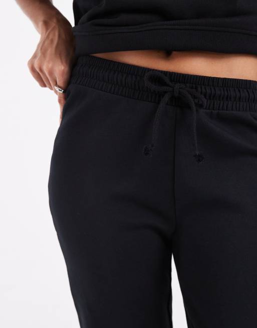 ASOS DESIGN interlock wide leg flare in black, 3 of 5