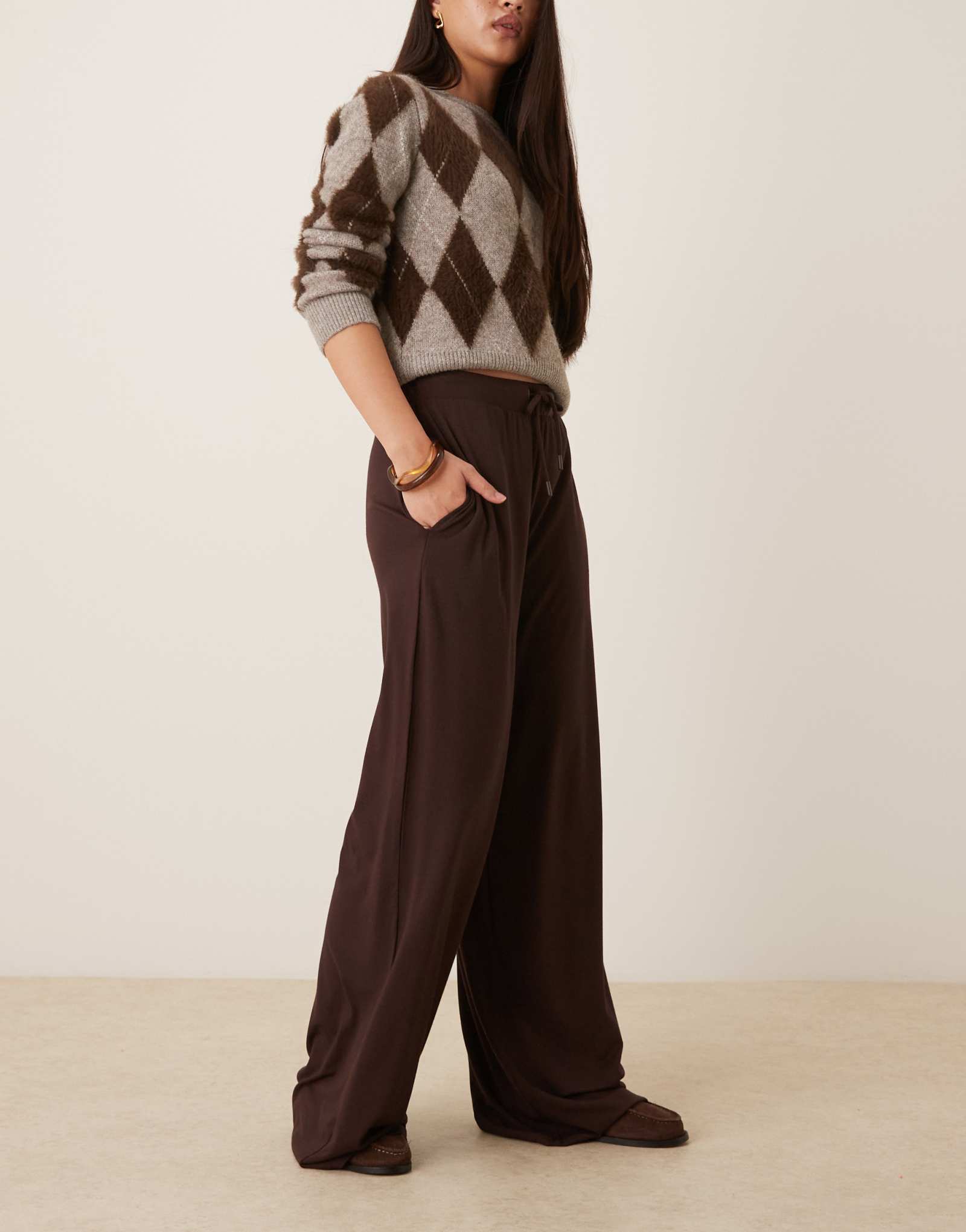 Широкие брюки ASOS DESIGN interlock коричневого цвета - часть комплекта