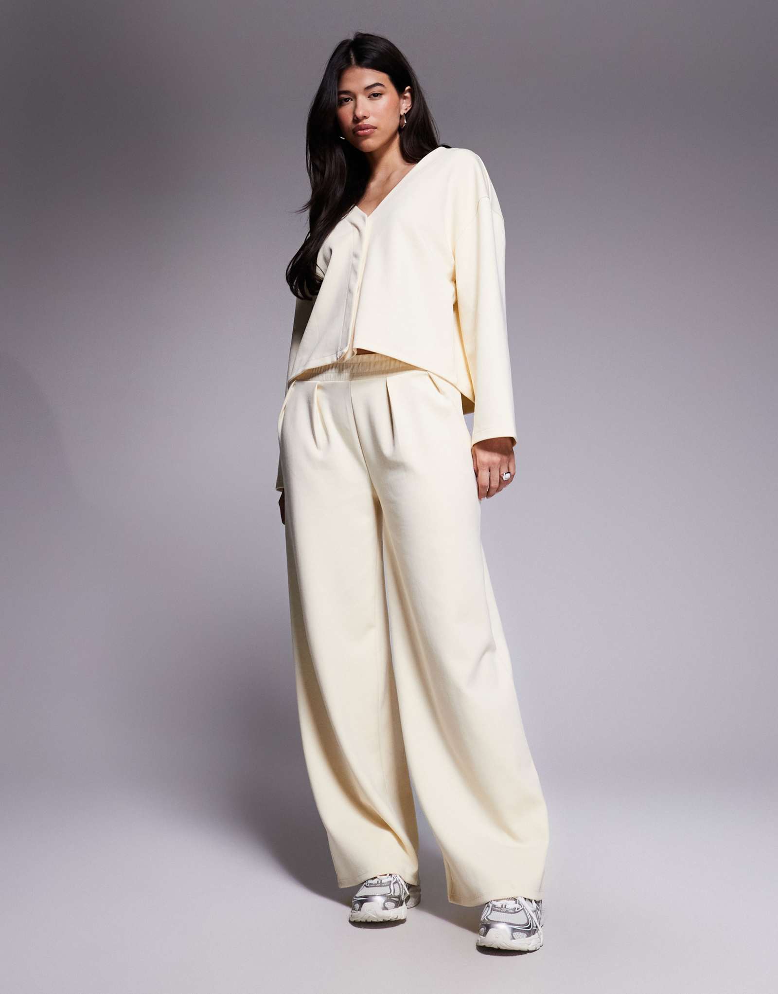 Широкие брюки ASOS DESIGN interlock кремового цвета - часть комплекта