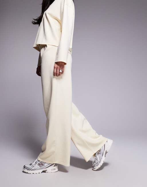 ASOS DESIGN interlock wide leg pants in cream (Part of a set), 3 of 5