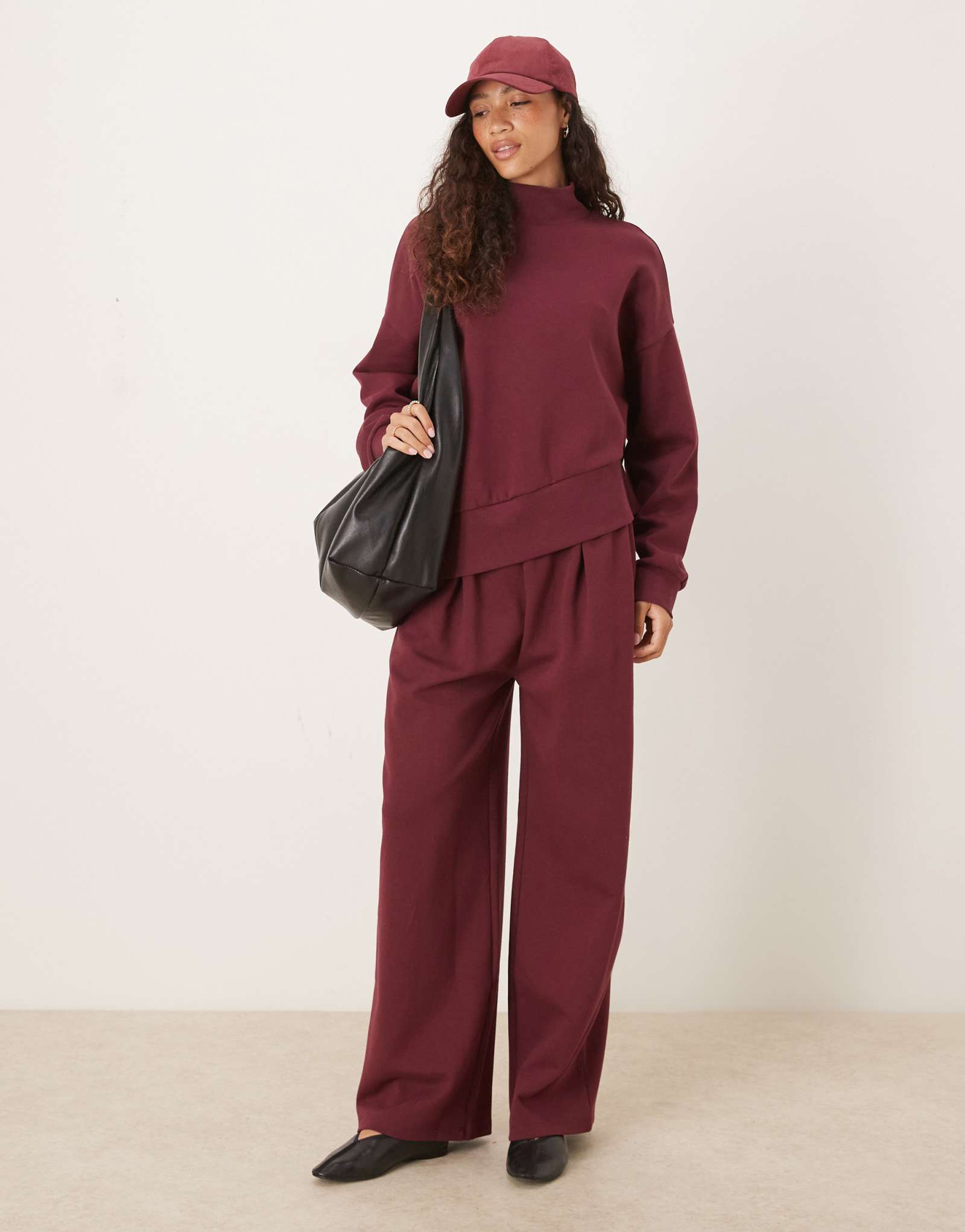 Широкие спортивные брюки ASOS DESIGN interlock с широким поясом сливового цвета