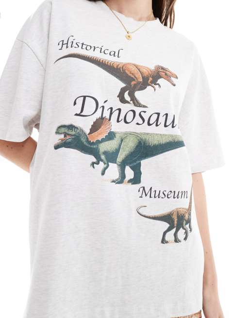 ASOS DESIGN – Isgrå, melerad t-shirt i boyfriend-modell med dinosaurietryck, 2 av 4