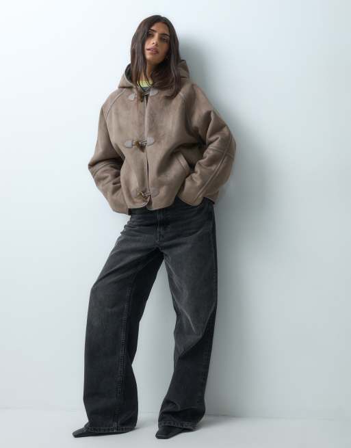 ASOS DESIGN jack met capuchon, borg en toggles in mink, 2 van 4