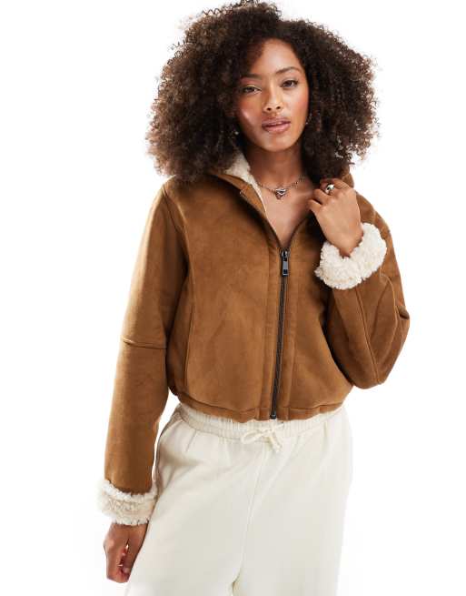 ASOS DESIGN - Jack van imitatieschapenvacht met capuchon in bruin