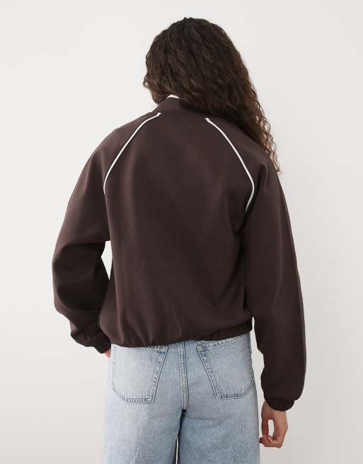 ASOS DESIGN - Jack van interlock met opstaande boord, rits en contrasterende biezen in chocoladebruin, 4 van 4
