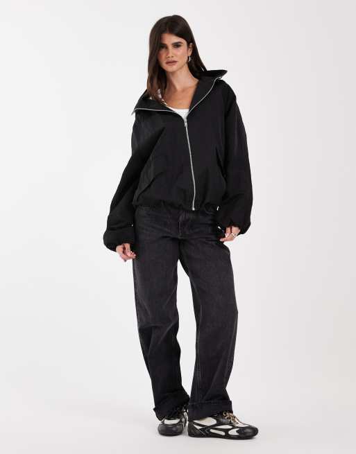 ASOS DESIGN Jacke aus regenabweisendem Regenmaterial mit Bubble-Saum in Schwarz, 2 von 4