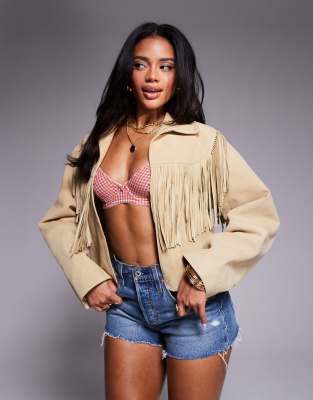 ASOS DESIGN - Jacke in Buttermilchgelb aus echtem Wildleder mit Fransen