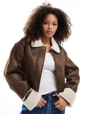 ASOS DESIGN - Jacke in Haselnussbraun mit Lammfelloptik und Kragen-Brown