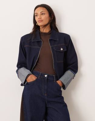 ASOS DESIGN - Jacke in Indigoblau mit Schulterpolstern, umgeschlagenen Bündchen und Used-Design