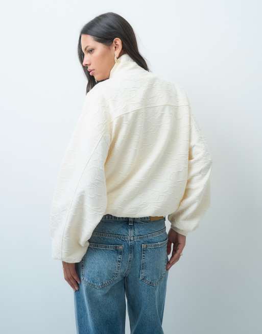 ASOS DESIGN jacquard sweatshirt med funnel neck og lynlås i ecru, 4 af 4