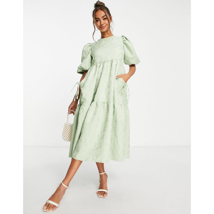 ASOS DESIGN jacquard tiered midi dress with bellow pockets in sage green |  ASOS