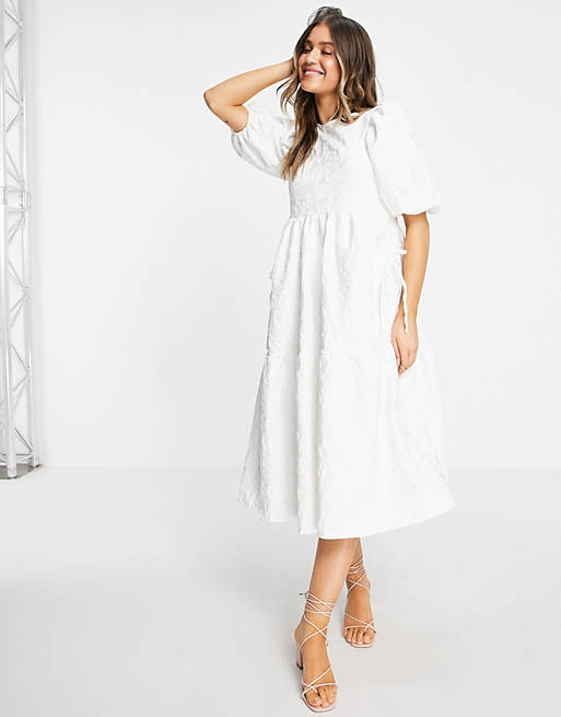 ASOS DESIGN jacquard tiered midi dress with bellow pockets in white | ASOS
