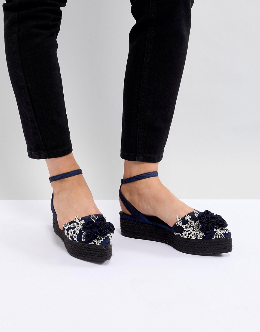 ASOS DESIGN - Jacuzzi - Premium - Spitse schoenen met plateauzool in espadrillestijl-Blauw