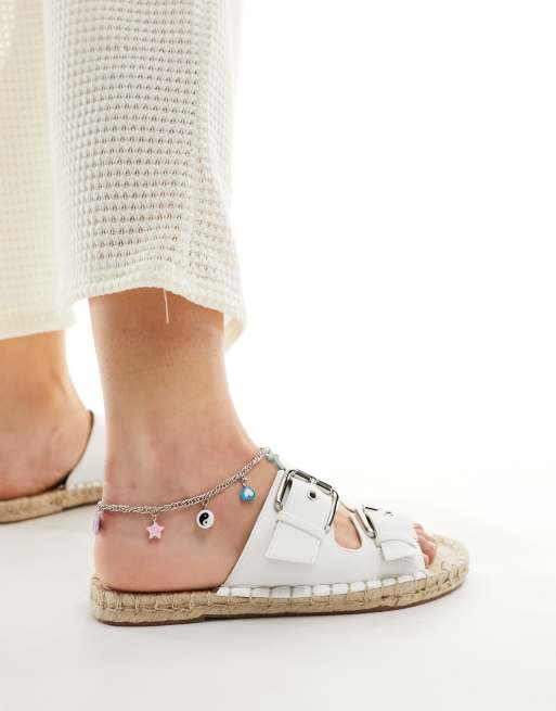 ASOS DESIGN - Jada - Sandali espadrilles bianchi a pianta larga con doppie fibbie, 2 di 4