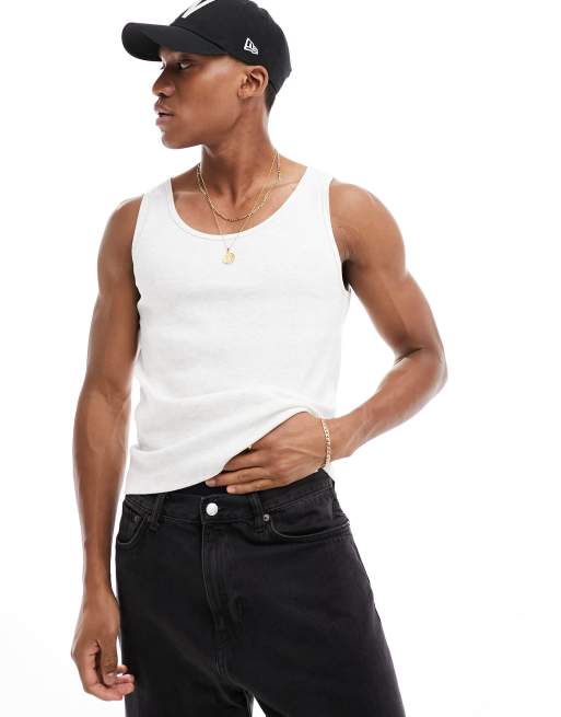 ASOS DESIGN – Jasnobeżowy melanżowy prążkowany podkoszulek o kroju podkreślającym sylwetkę