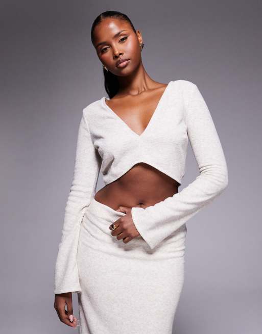 ASOS DESIGN – Szczotkowany prążkowany zestaw: krótki top z dekoltem w szpic i spódnica maxi, 3 z 3