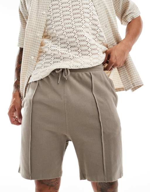 ASOS DESIGN – Jasnobrązowe dopasowane szorty z piki