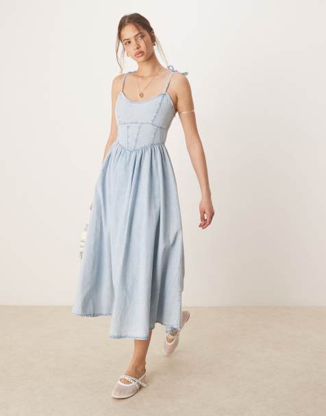 ASOS DESIGN – Jasnoniebieska jeansowa sukienka midi w stylu baletowym - view 1
