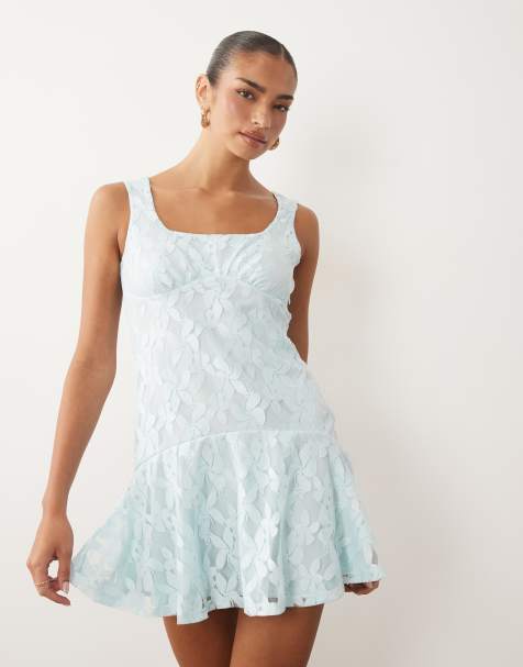 ASOS DESIGN – Jasnoniebieska koronkowa sukienka mini ze zwiewnym dołem - view 1