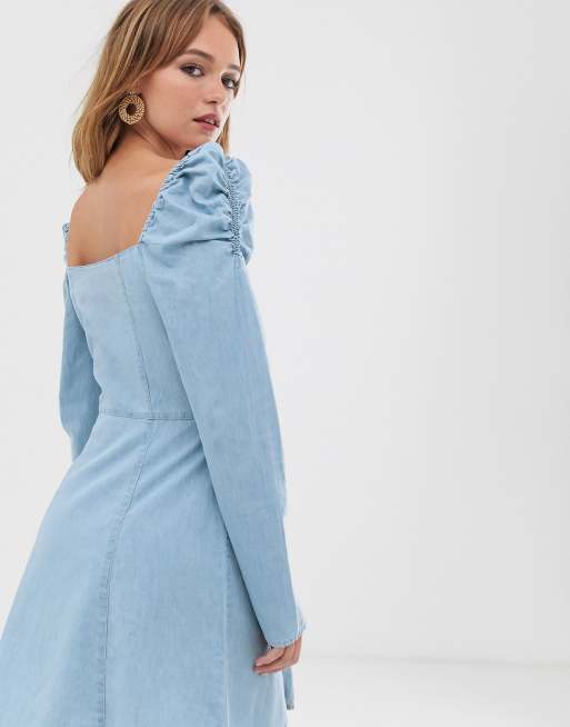 ASOS DESIGN — Jasnoniebieska sukienka mini z denimu z dekoltem typu milkmaid, 2 z 4