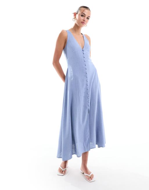ASOS DESIGN – Jasnoniebieska zapinana na guziki lniana sukienka midi z pełną spódnicą