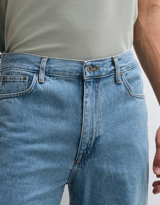 ASOS DESIGN – Jasnoniebieskie jeansy z prostymi nogawkami z efektem sprania, 3 z 5