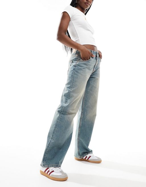 FhyzicsShops DESIGN – Jasnoniebieskie luźne jeansy o fasonie boyfriend
