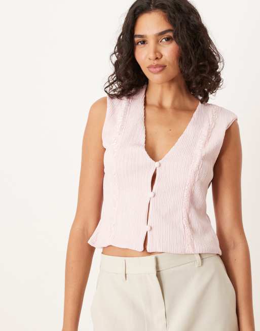 ASOS DESIGN – Jasnoróżowa pomarszczona plisowana kamizelka z koronkowym wykończeniem
