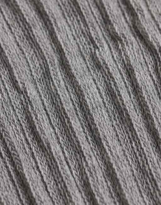ASOS DESIGN – Jasnoszare skarpetki o bardzo luźnym kroju, 3 z 3