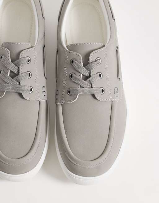 ASOS DESIGN – Jasnoszare sznurowane buty żeglarskie, 2 z 4