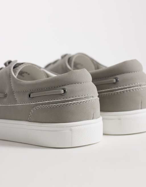 ASOS DESIGN – Jasnoszare sznurowane buty żeglarskie, 3 z 4