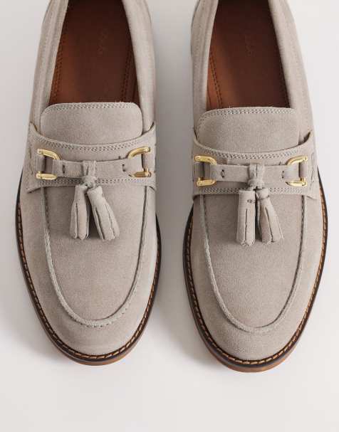 ASOS DESIGN – Jasnoszare zamszowe loafersy z frędzlami - view 1