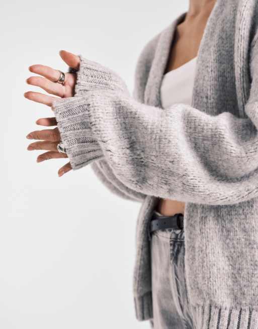 ASOS DESIGN – Jasnoszary gruby kardigan oversize bez zapięcia, 3 z 5