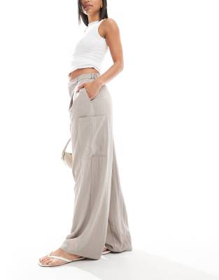 ASOS DESIGN - Jean bouffant style utilitaire - Taupe-Neutre